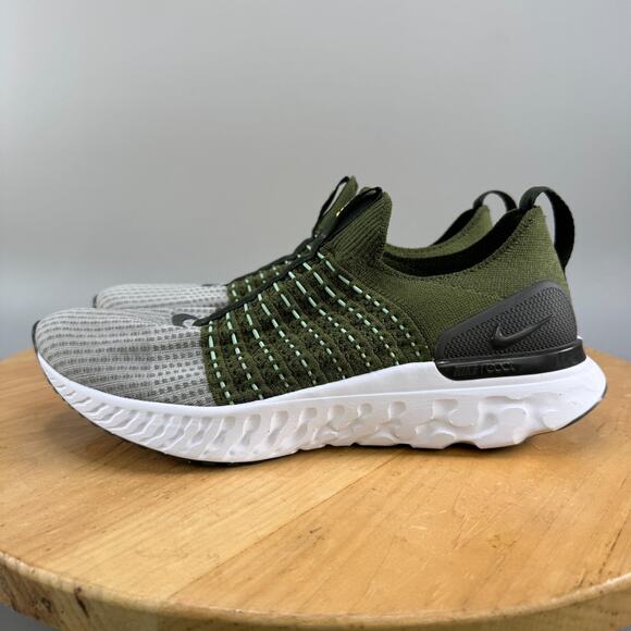 Nike React Phantom Run Flyknit 2 Men's Size 9.5 Running Shoes Green DX2311-300 - Picture 3 of 9